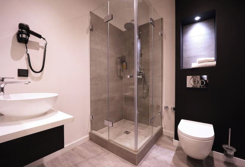 Juststay Ratingen Hotel & Apartments