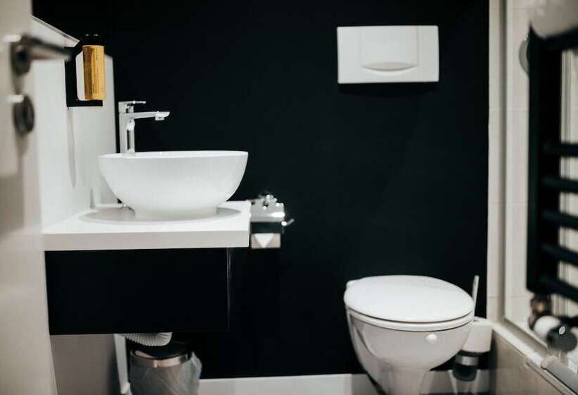 Juststay Ratingen Hotel & Apartments