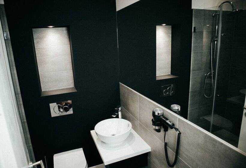 Juststay Ratingen Hotel & Apartments