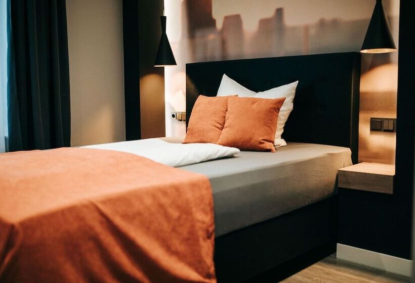 Juststay Ratingen Hotel & Apartments