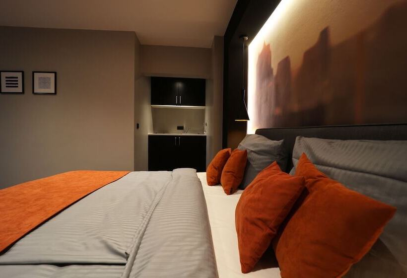 Juststay Ratingen Hotel & Apartments