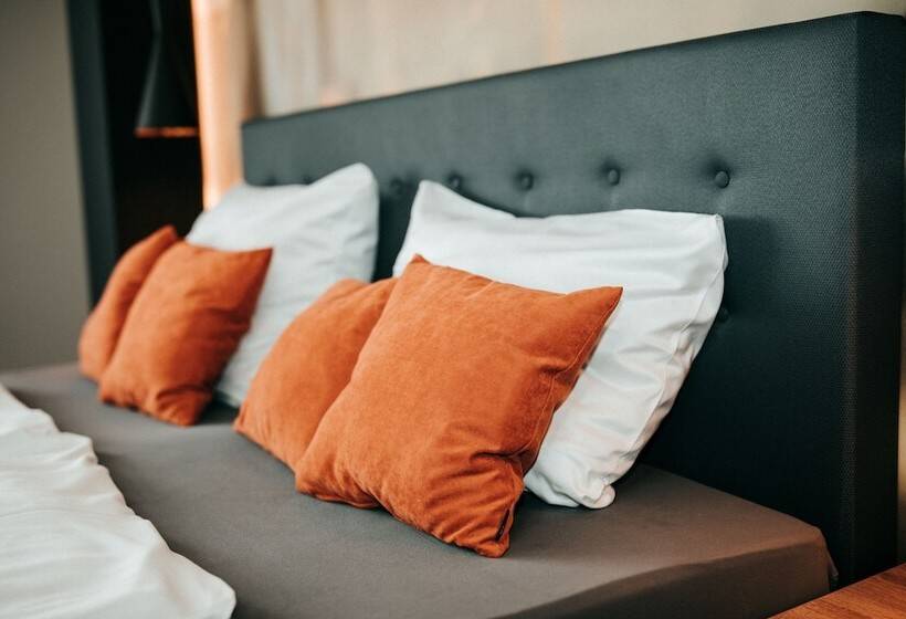 Juststay Ratingen Hotel & Apartments