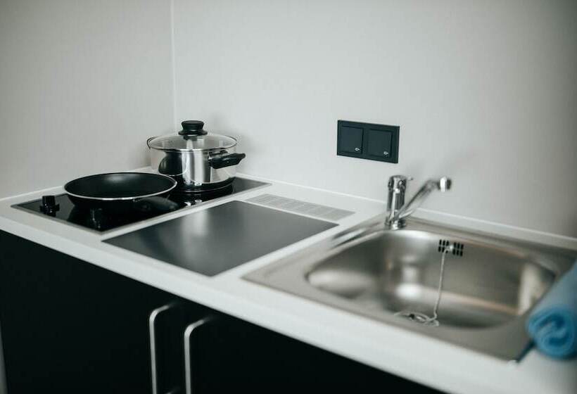 Juststay Ratingen Hotel & Apartments