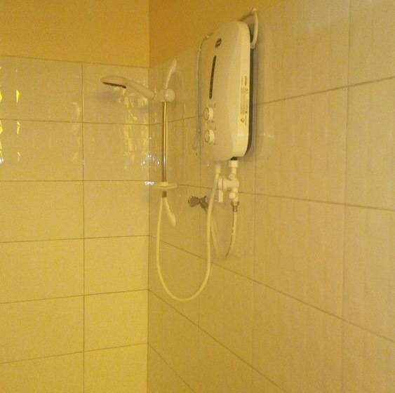 هتل Kazinga Channel Lodge