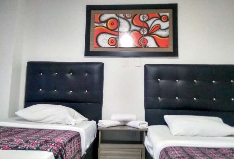 Отель La Estacion