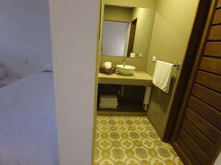 בית מלון כפרי La Frontera