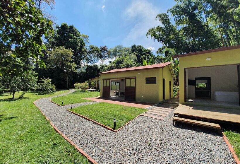 בית מלון כפרי La Frontera