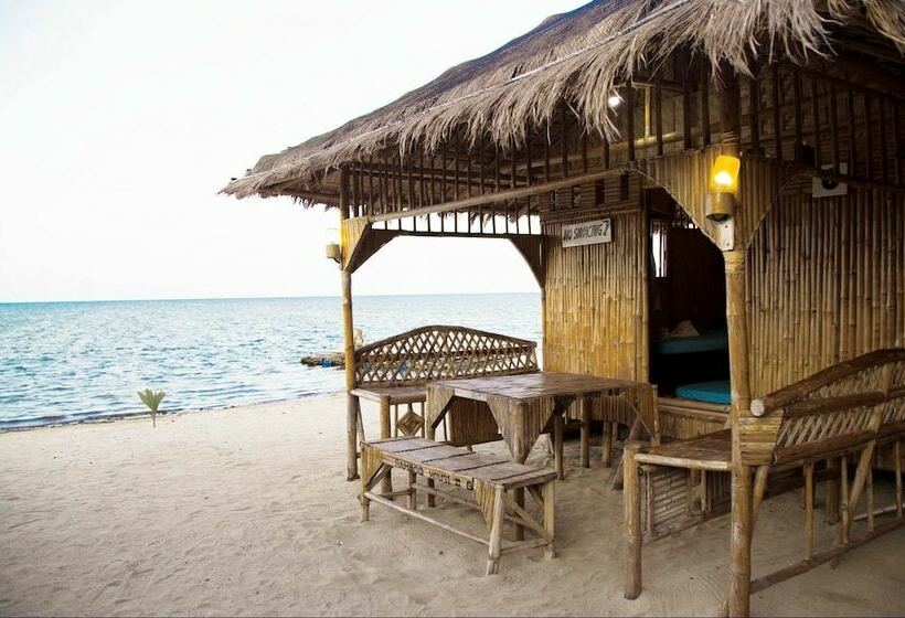 בית מלון כפרי Lakawon Island Resort