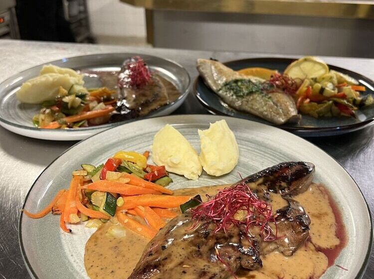 Отель Le Pré Saint Germain