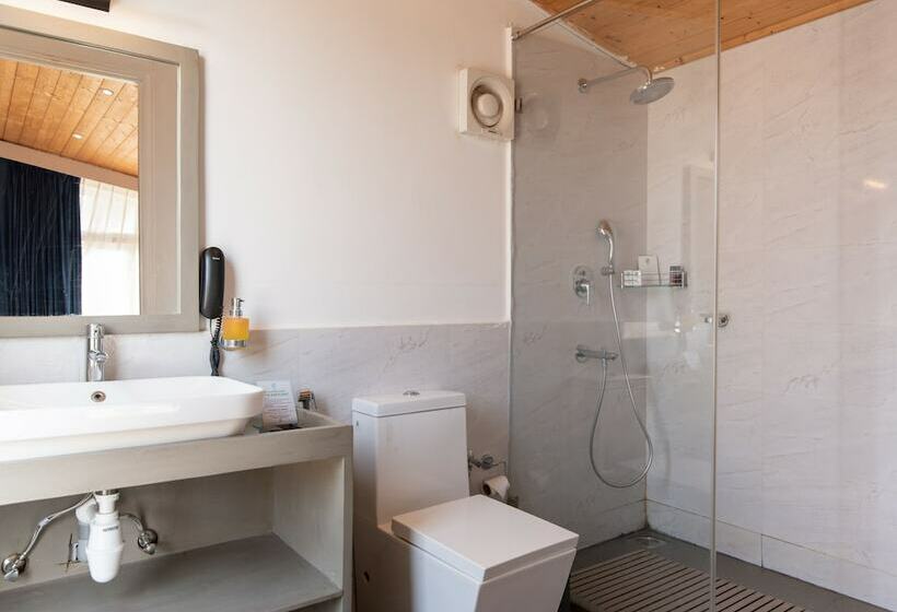 בית מלון כפרי Living Room Beach Resort