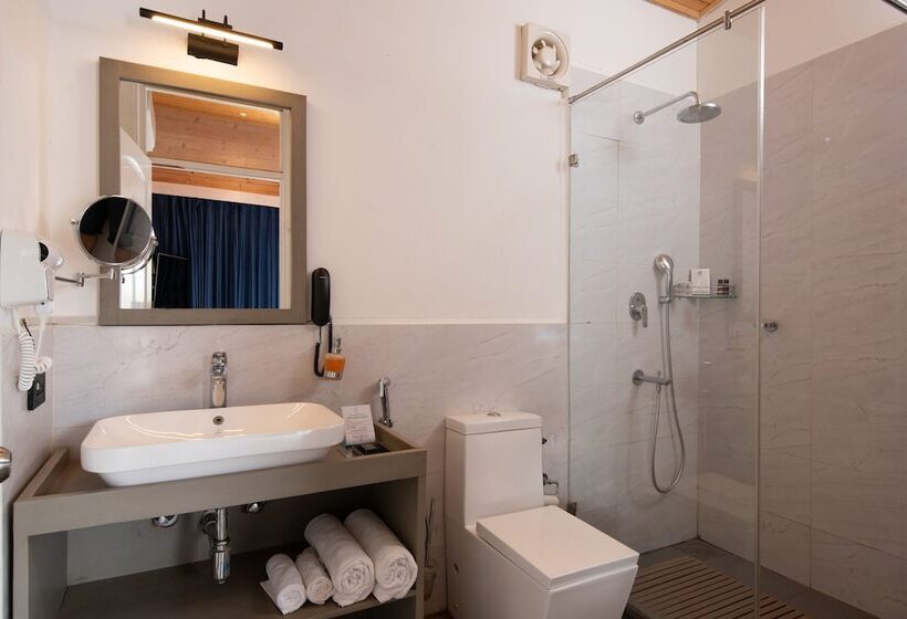 בית מלון כפרי Living Room Beach Resort