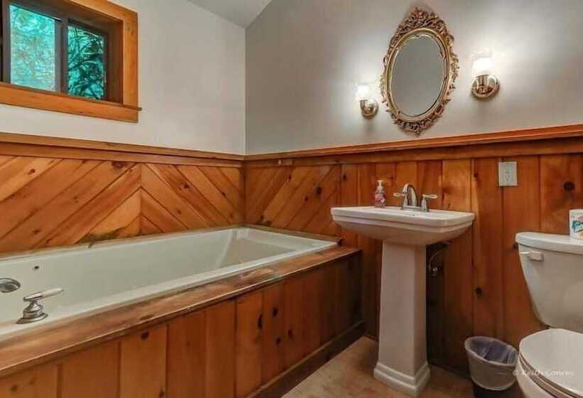 ホテル Magnolia Streamside Resort