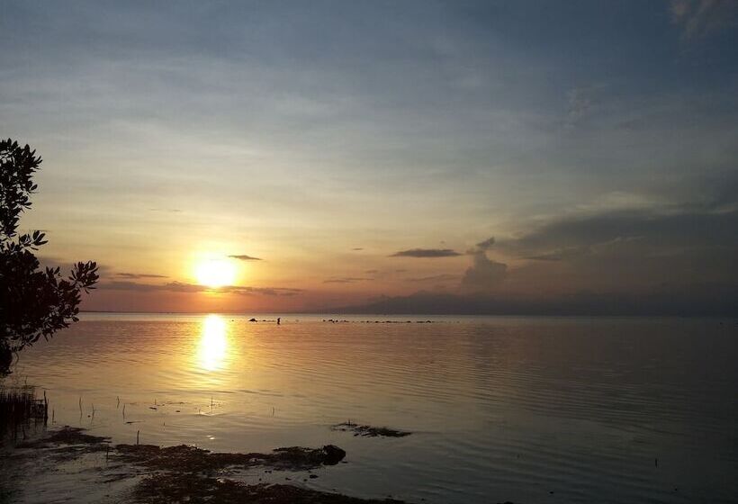 בית מלון כפרי Maria Nico Mystic Island Resort