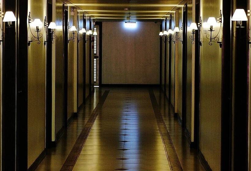 فندق Momarco Forest Cove Resort And