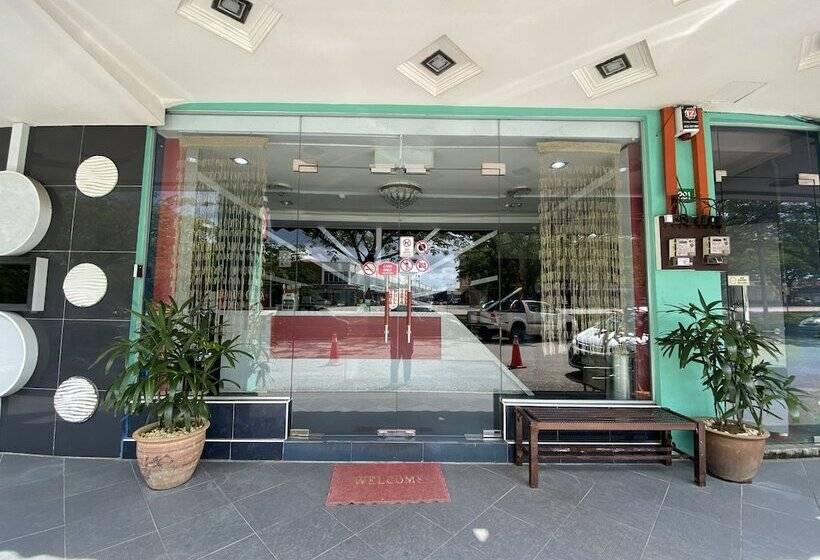 فندق Oyo 89752 7 Days Express