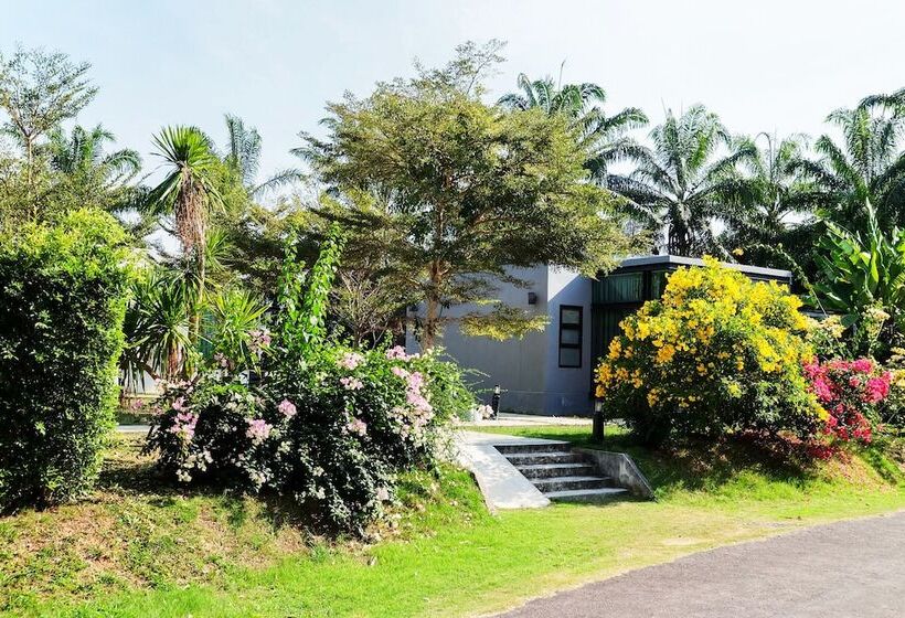 فندق Oyo Bulan Anda Baba Resort