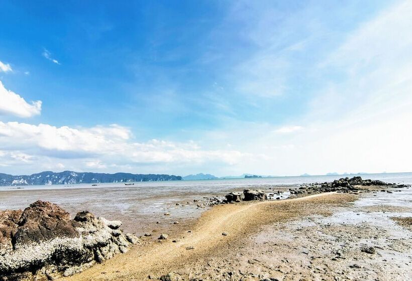 فندق Oyo Bulan Anda Baba Resort