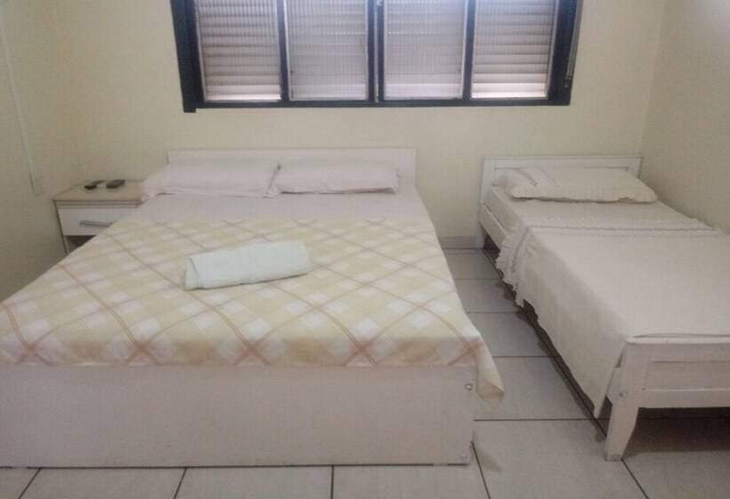 Отель Oyo Moura