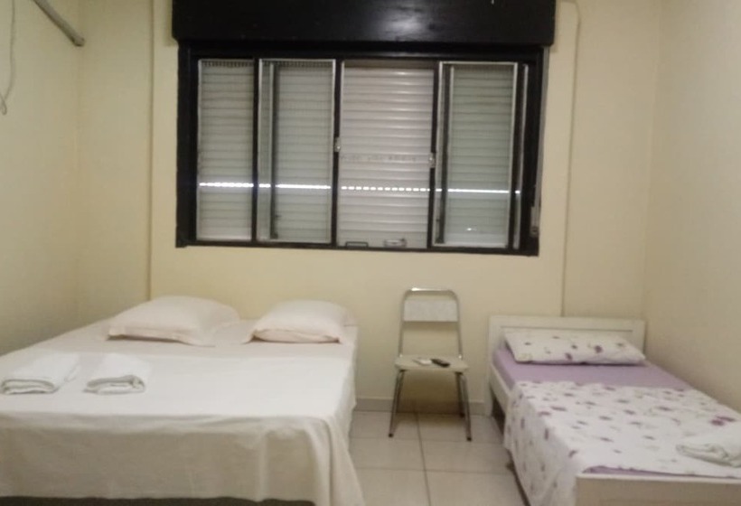 Отель Oyo Moura