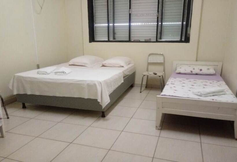 Отель Oyo Moura