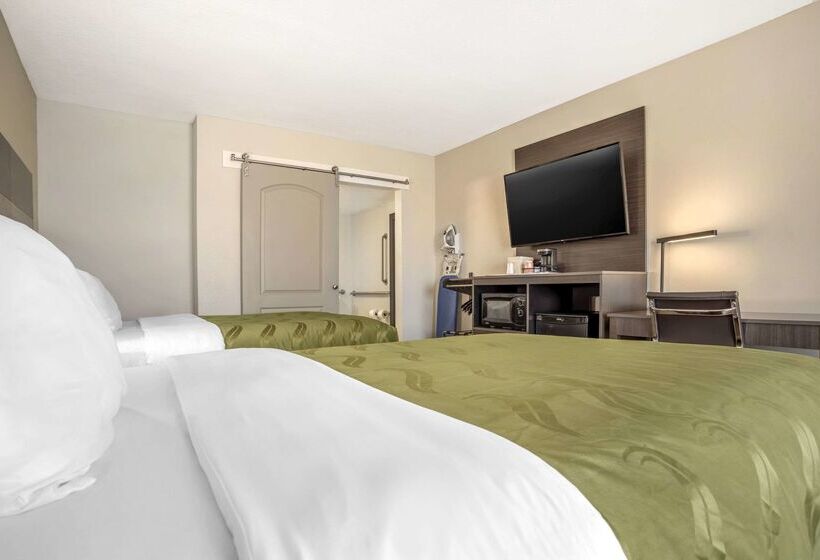 Отель Quality Inn And Conference Center