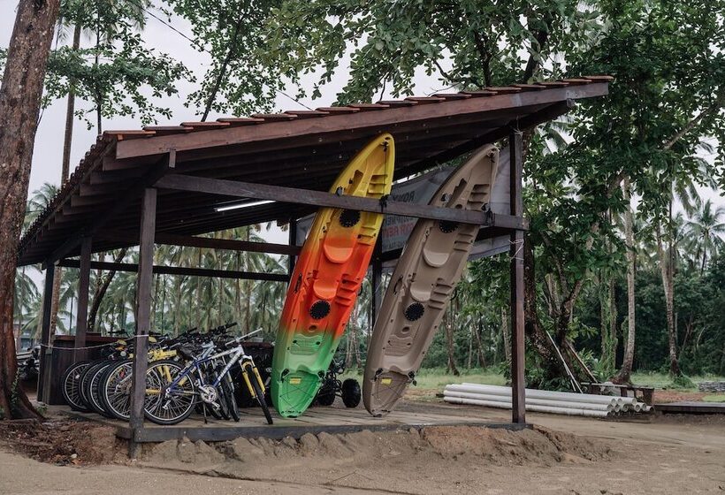 בית מלון כפרי Roxy Sematan Villa & Townhouse