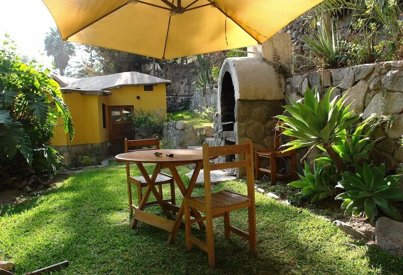 هتل Santa Eulalia Bungalows