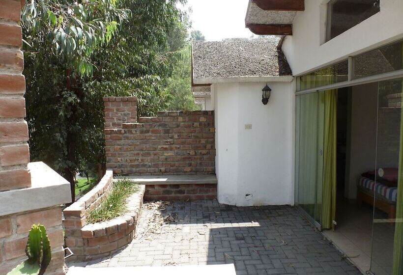 هتل Santa Eulalia Bungalows