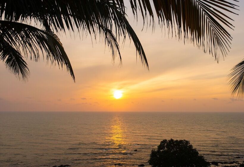 فندق Sea Horizon Resort