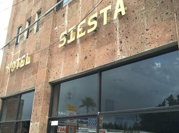 Отель Siesta