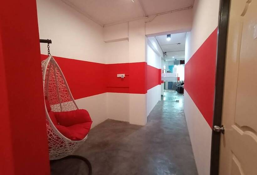 Отель Spot On 89909 Stay On 002