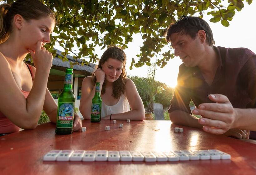 هتل Tamba Kuruba Eco Lodge