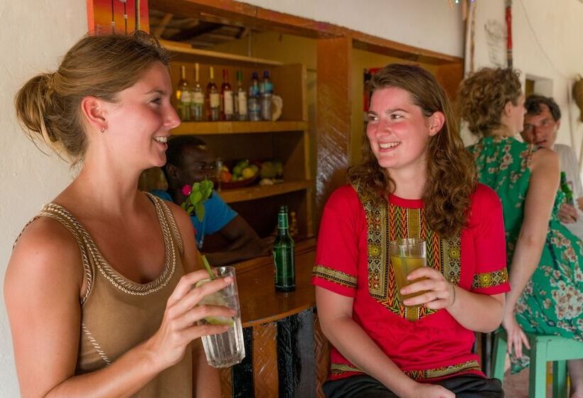 هتل Tamba Kuruba Eco Lodge