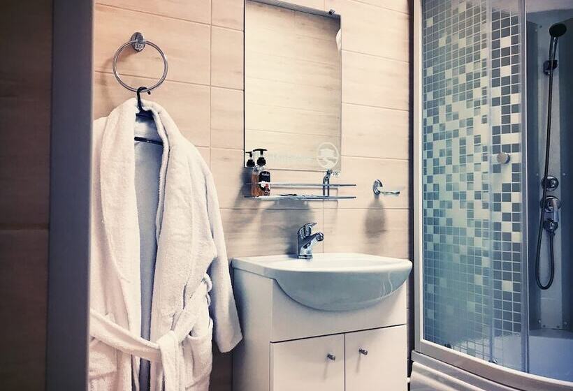 Отель Tepliy Stan