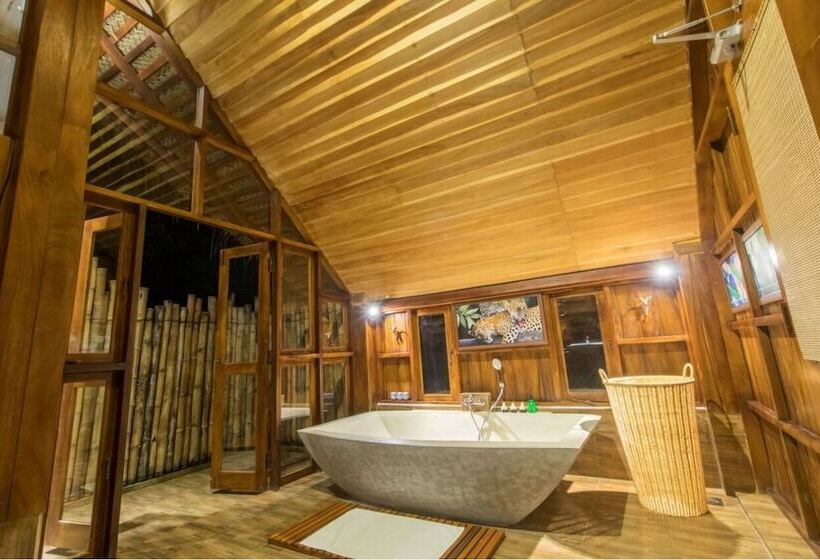 فندق Thamaravila Wilpattu Luxury Tented Villa