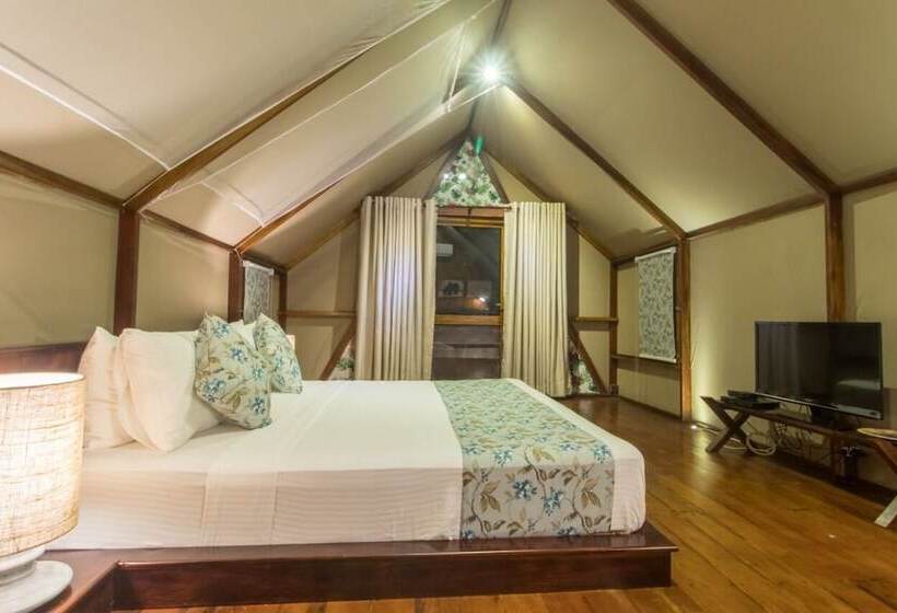 فندق Thamaravila Wilpattu Luxury Tented Villa
