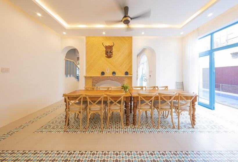 هتل Turi Staypoint