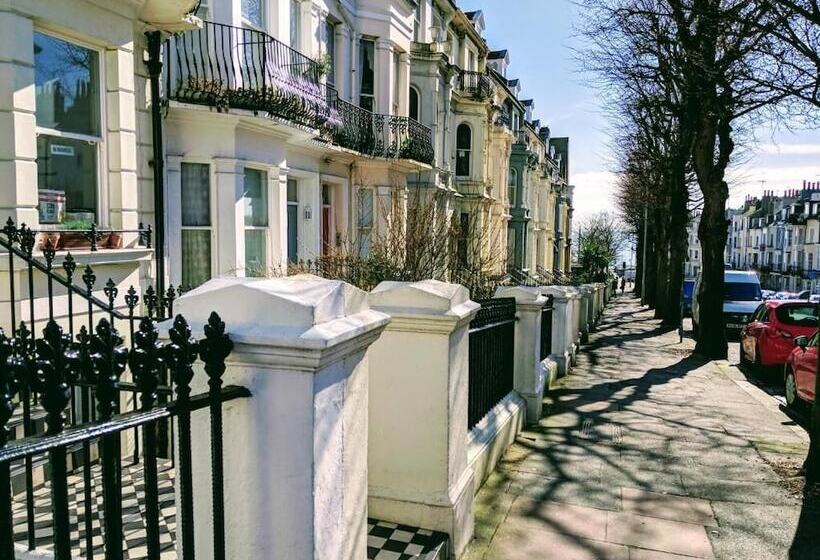 ホテル Innit Rooms   Upper Rock