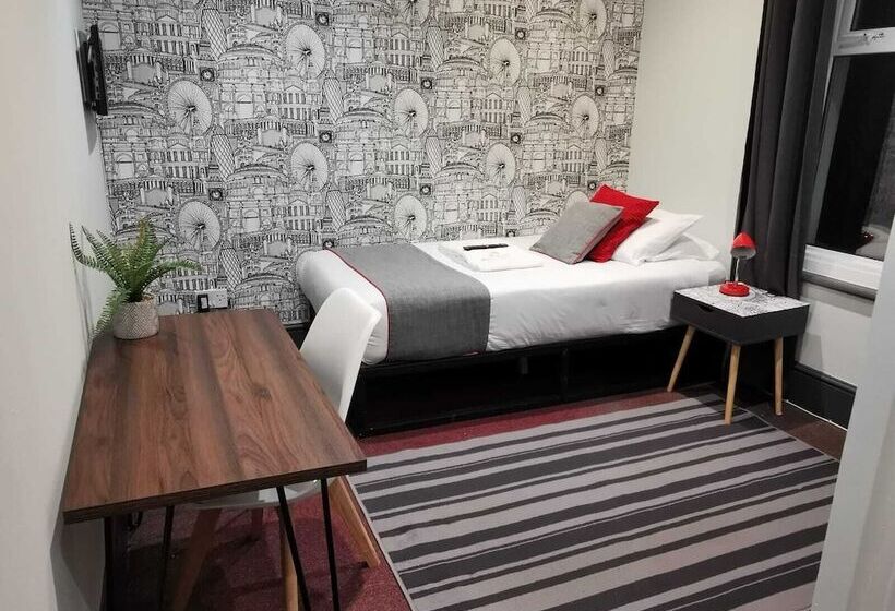 ホテル Innit Rooms   Upper Rock