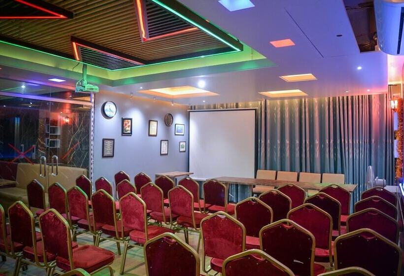 فندق Victory Abashik Cumilla