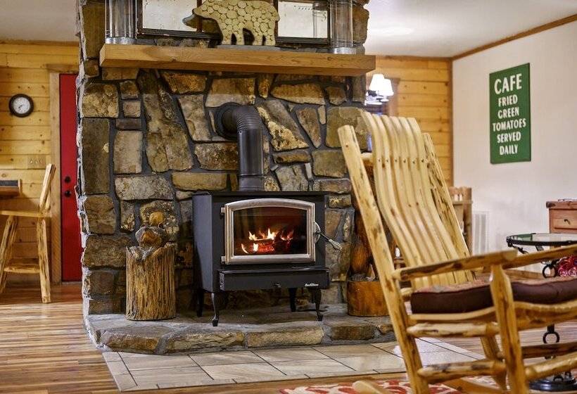 Lacey Dogwood Family Cabin With Free Wifi And Private Bbq By Redawning