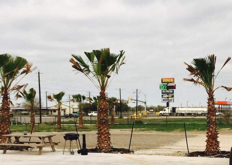 모텔 Texan Inn And Suites Tilden