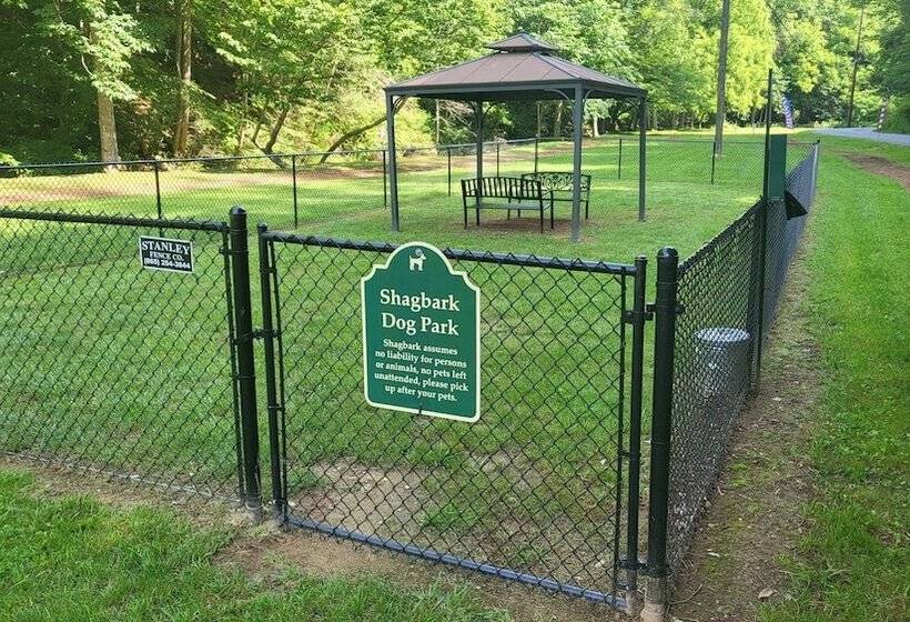 Mountain View Holy Smoky Cabin By Redawning