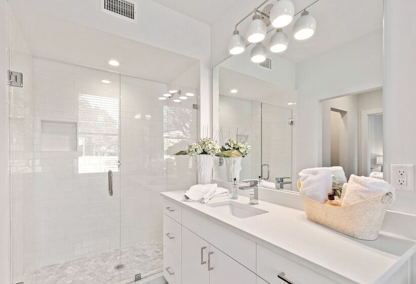 Newly Renovated Buckhead Condo Suites