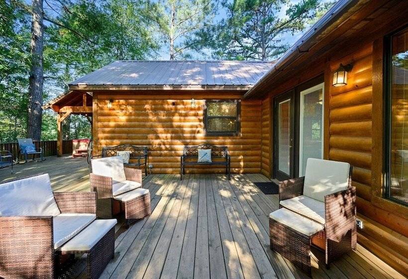 Okehi Pine Cabin With Wood Burning Fireplace And Outdoor Hot Tub By Redawning