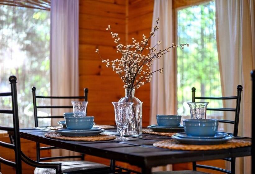 Okehi Pine Cabin With Wood Burning Fireplace And Outdoor Hot Tub By Redawning