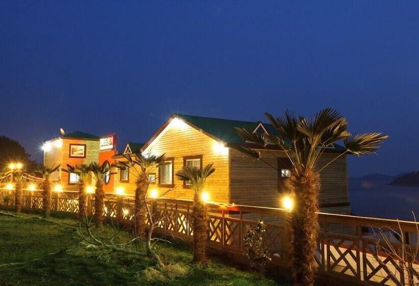 Pado Hyanggi Pension