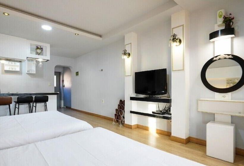 Pado Hyanggi Pension