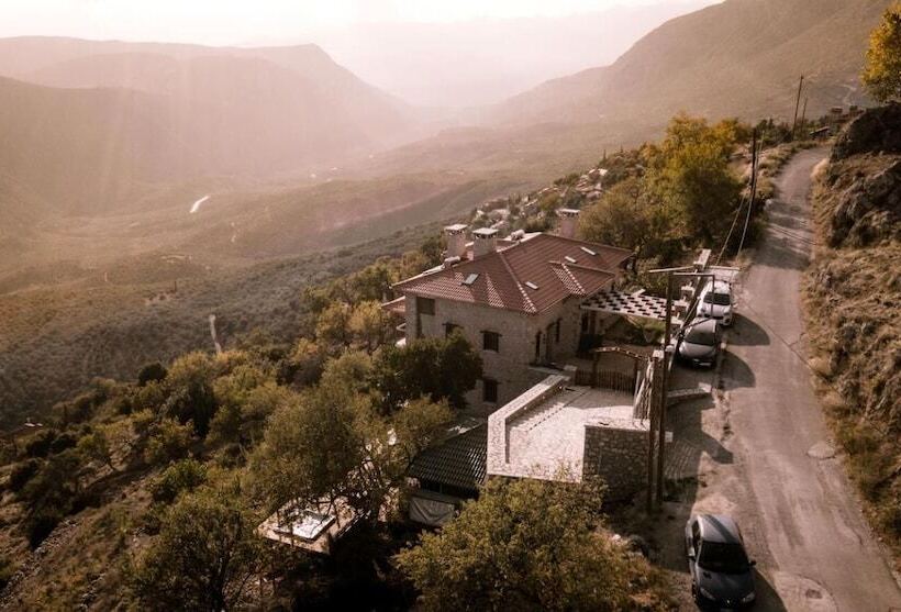 Пансион Almond House Suites Arachova  Adults Only