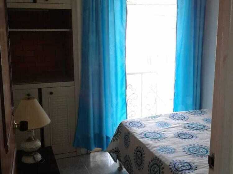 ペンション Alojamiento Familiar Casa Campesina